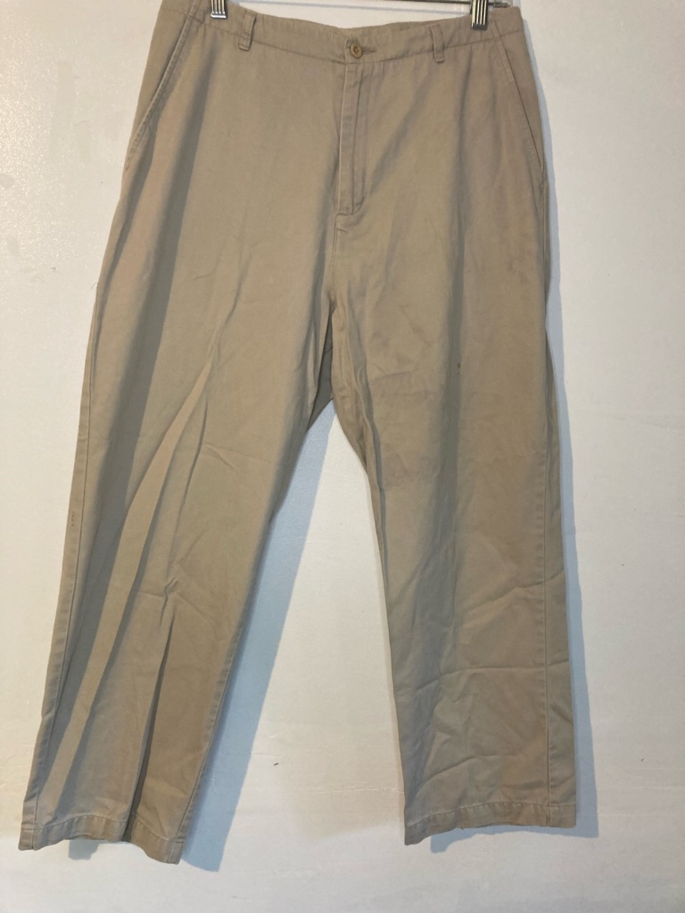 Woman Khaki Straight-Leg Chino Pants - Classic Neutral